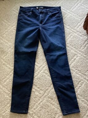 Kut from the Kloth high rise skinny jeans Minimalist modern Corporate casual 12